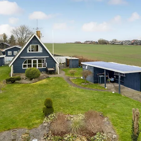 Three-bedroom In Tatil Evi *